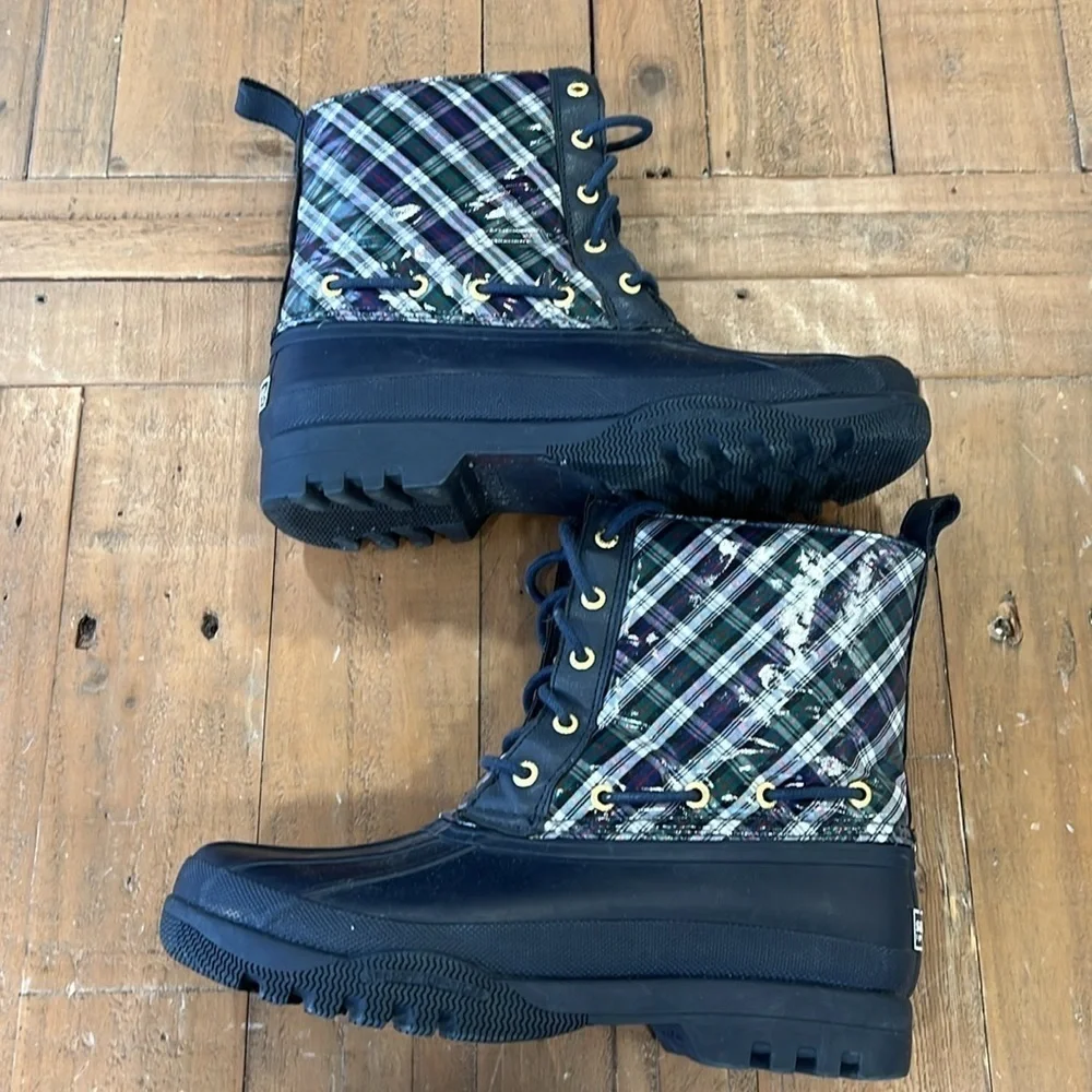 Sperry navy plaid waterproof boots